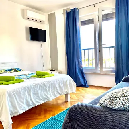 Kala Sea View 150m From And 250 M From Old Town * Porec