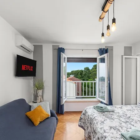 Kala Sea View 150m From And 250 M From Old Town *